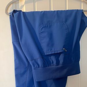 Cherokee infinity scrub bottoms : jogger style in royal blue . In VGUC s
